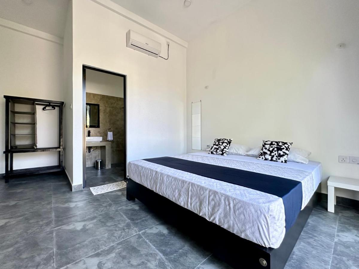 Zero Nero Hotel Unawatuna Exterior photo