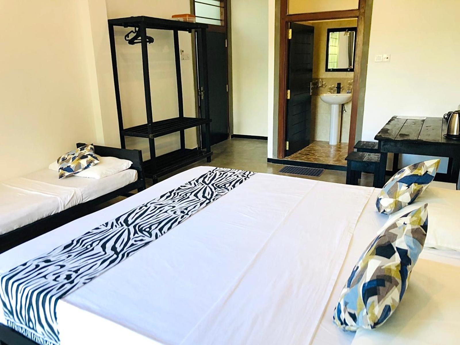 Zero Nero Hotel Unawatuna Room photo